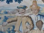AUBUSSON, 17ème siècle. Fragment de tapisserie à sujet de deux...