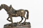 ECOLE XIXème siècle. « Cheval de trait», mignonnette. Bronze à patine...