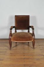 ARBUS André (1903-1969). Important fauteuil d'apparat en acajou et placage...