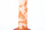 GALLÉ - Grand vase soliflore en verre multicouche dégagé à...