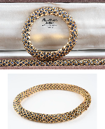 RENE BOIVIN, modèle  Nid d'abeilles  - Paire de bracelets pouvant former collier en or jaune 750 millièmes, les maillons à décor de petites alvéoles, chacun serti d'un saphir rond.<br />
Travail Français vers 1960.<br />
Avec un écrin de la Maison RENE BOIVIN JOAIL