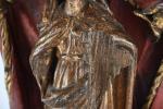 ECOLE FRANCAISE du XVIIIème siècle. "Vierge en majesté", bois sculpté...