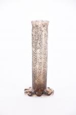 GALLE, Emile (1846-1904). Petit vase rouleau en verre fumé à...