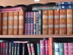 LOT de livres reliés du 20ème siècle (dans l'étagère de...