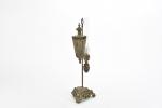 LAMPE à huile en laiton. XIXème siècle. H. 51 cm