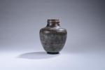 DECOEUR, Emile (1876-1953). Vase en grès à décor jaspé brun...