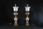 LAMPES à pétrole (paire de) composée d'une paire de vases...