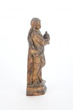 ECOLE FRANCAISE du XVIIIème siècle. "Sainte tenant une urne", bois...