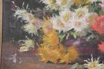 GODCHAUX. "Bouquet de dahlias", huile sur toile signée en bas...