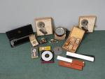 LOT (1 caisse) d'instruments de mesures dont bouliers, règles, compas,...