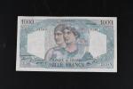 Vrac monnaies modernes joint billets dont 1000 Francs 17-1-1946 et...