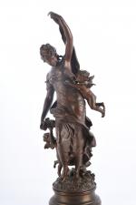 MOREAU, Auguste (1834-1917). La toilette de Vénus. Bronze à patine...