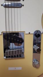 FENDER TELECASTER, guitare électrique n° de série E327789 avec sa...