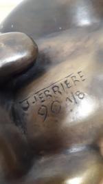 Jean TERRIERE, sommeil, bronze signé et daté 90 représentant une...