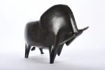 JUAREZ CASTANEDA, Heriberto (1934-2008). Taureau chargeant : "Toro lapiz", bronze...