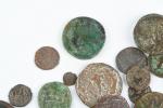 Lot monnaies romaines - 365 g environ (environ 30 monnaies)...
