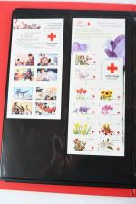 Classeur rouge France Croix Rouge dont carnets autocollants - Faciale...