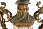 CHINE, Canton - XIXe siècle
Paire de vases hexagonaux en porcelaine...