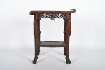 TONKIN, XIXème siècle. Table en bois de fer à deux...