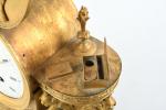 PENDULE néoclassique en bronze ciselé et doré à décor d'une...