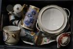 (3 caisses) PORCELAINE et faïence diverses dont porcelaine et Japon,...