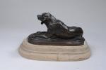 Emmanuel FREMIET (1824-1910). "Chien couché", bronze à patine brune. Belle...