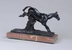 Gaston d'ILLIERS (1876-1932). "Cheval sautant la haie" 1928, bronze à...