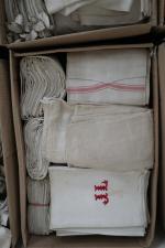 LINGE (lot de 6 cartons) comprenant torchons, draps, nappes, dentelles,...