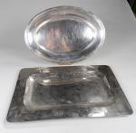 PLATS ovales (2) dont un Christofle métal argenté et un...