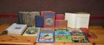 LOT de livres reliés : onze albums bécassine et Tintin...