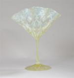 MURANO (vers 1950). Vase en verre. H. 30 cm (éclats...