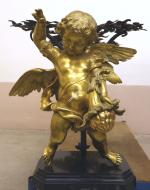 TABLE (importante) à piétement décor de deux anges en bronze...