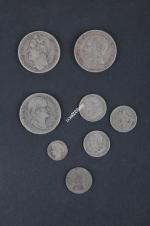LOT de monnaies comprenant :
deux pièces en argent de 5...