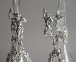 AIGUIERES (paire d') en cristal taillé et monture bronze argenté...