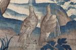 AUBUSSON vers 1700 - TAPISSERIE portière "verdure aux oiseaux et...