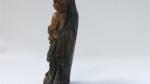 STATUETTE en bois sculpté et polychrome représentant une Vierge à...