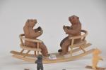 LOT d'ours en bois miniature, travail de la Forêt noire....