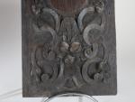 * PANNEAU (élément) en bois naturel sculpté en bas-relief d'un...