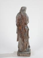 * STATUETTE en chêne sculpté représentant un Saint, 17ème siècle....