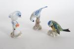 COLLECTION de onze oiseaux en porcelaine polychrome, moderne.