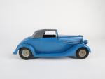 C.I.J. (Briare, v.1935) Renault Vivasport cabriolet avec capote en tôle,...