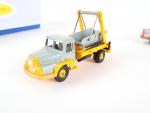 DINKY France, 2 camion Unic dont ref 39A porte-voitures Boilot...