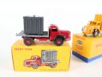 DINKY France, 2 camions Berliet porte-containers dont : réf 34B rouge/gris...