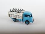 DINKY FRANCE réf 25 o camion Ford Poissy laitier NESTLE...