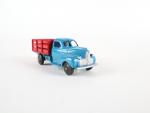 DINKY FRANCE réf 25k camion Studebaker maraîcher bleu/rouge, rare version...