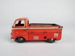 GOSO (Allemagne, 1954) Volkswagen pick-up en tôle lithographiée rouge ,...