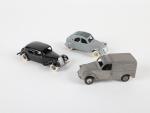 J.R.D. d'époque, 3 modèles Citroën : 11cv Traction avant noire B+.o,...