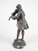 BRUCHON (d'après). "Mozart au violon en pied", régule à patine...