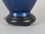 LAMPE vase bleu. H. 32 x 17 cm