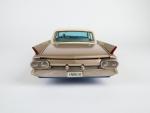 BANDAI (Japon, 1962) Cadillac Sedan 1961, tôle laquée beige metal/toit...